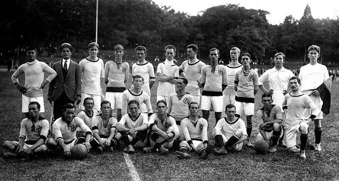 Primeiro uniforme usado pelo Corinthians