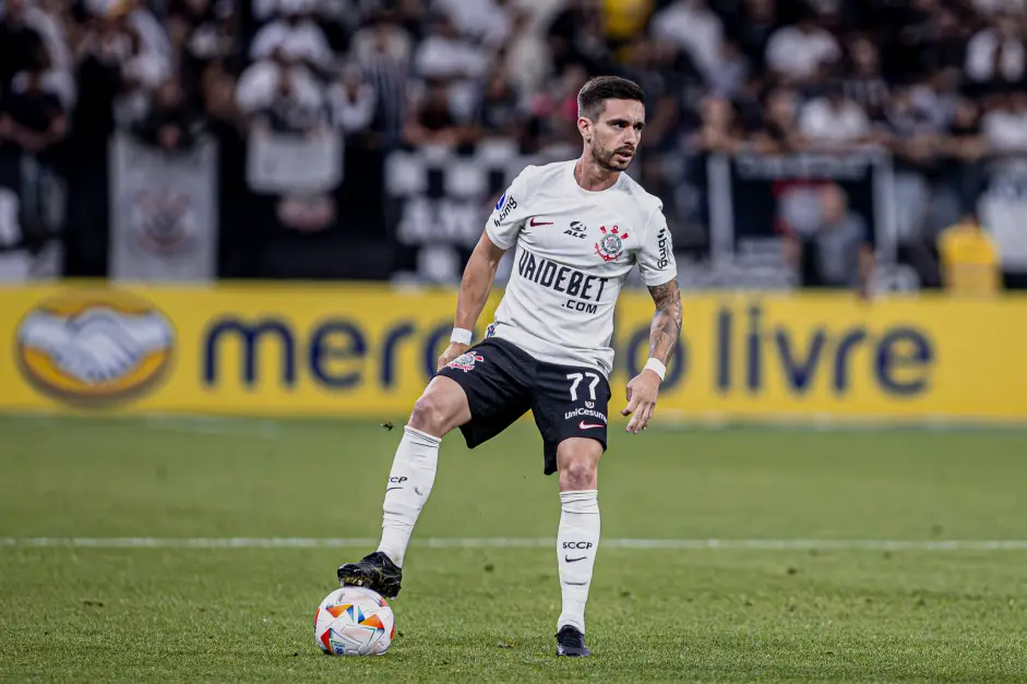 Igor Coronado retorna ao Corinthians e contribui para goleada na Sul-Americana