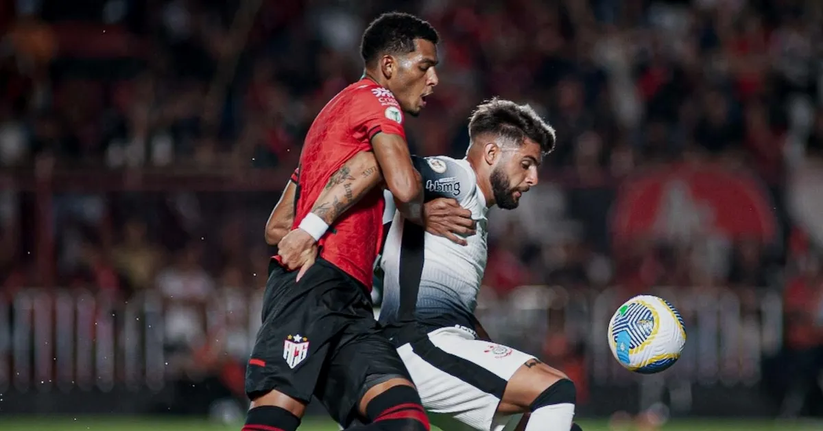 Corinthians empatou com  Atlético-GO com erros individuais