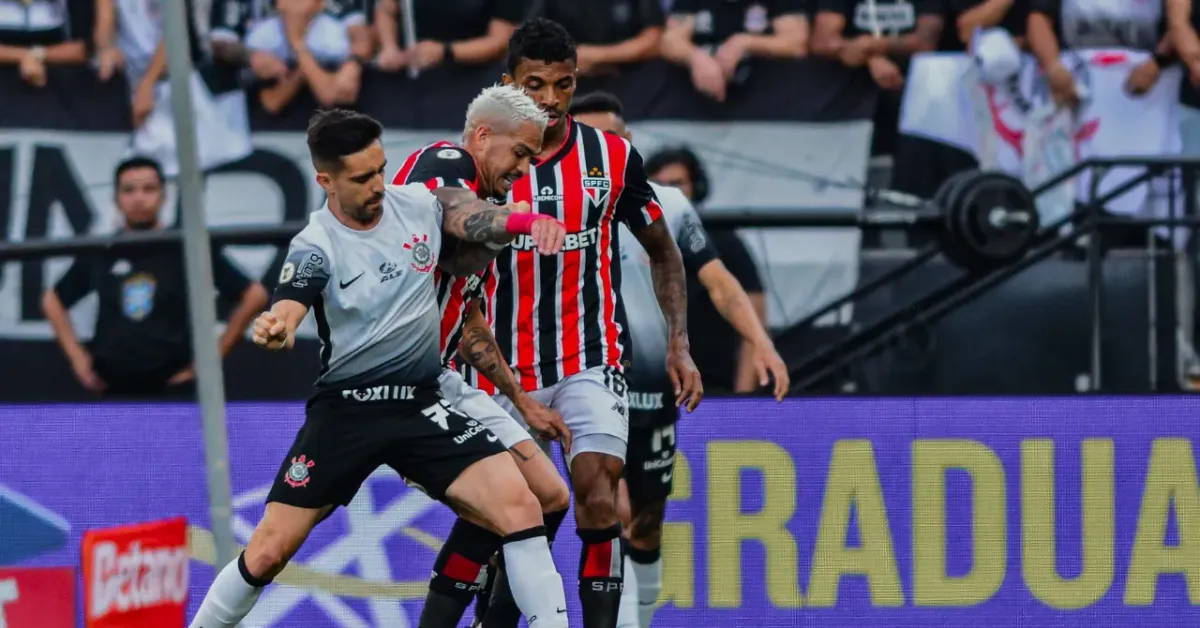 Corinthians e São Paulo empatam em clássico emocionante na Neo Química Arena