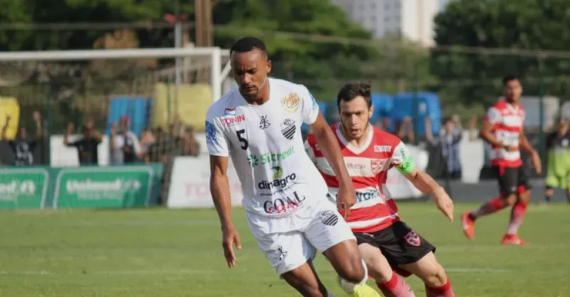 Leonai Souza: Ascensão de Ex-Atendente ao Destaque na Libertadores